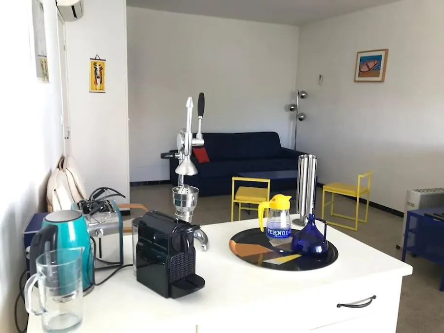 L'Appartement Le Pradet Apartment